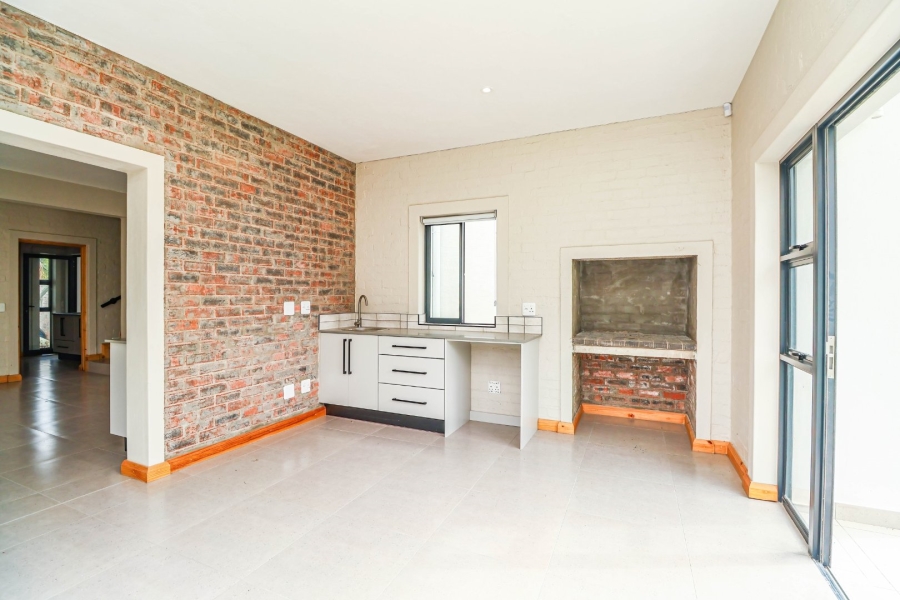 3 Bedroom Property for Sale in King George Park Western Cape